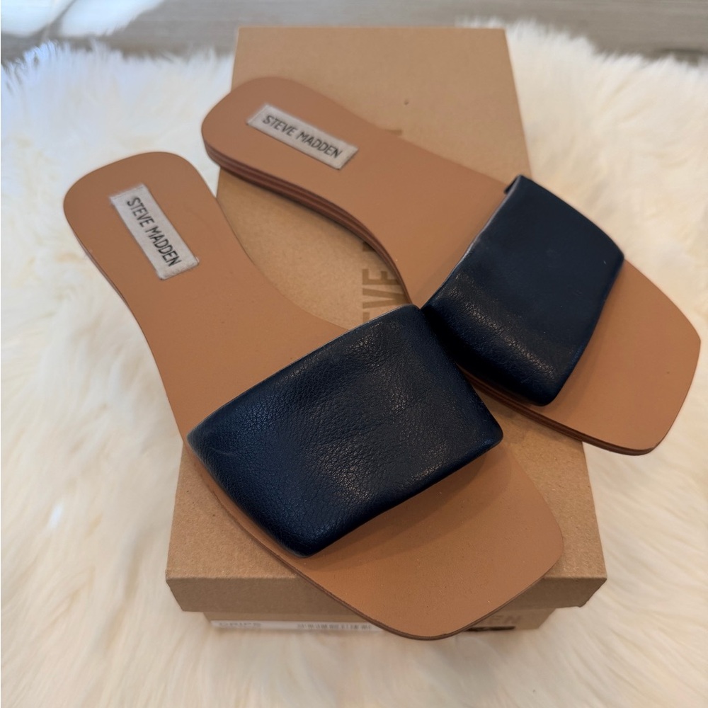 ❌SOLD❌Steve Madden Women's Dark Blue Slide Sandals